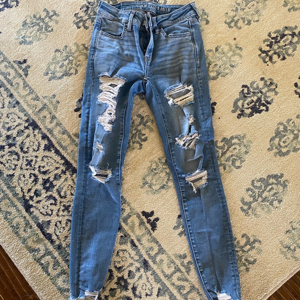 American Eagle regular size 4 next level stretch